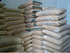 如何（hé）解決（jué）好PBT耐熱水解性（xìng）差